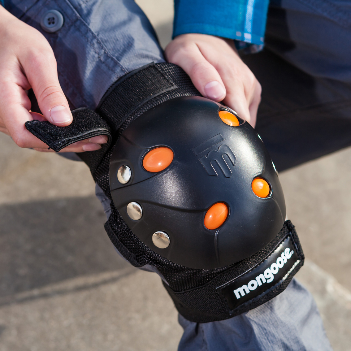 Mongoose Gel Knee and Elbow Pads - Image 3 of 5