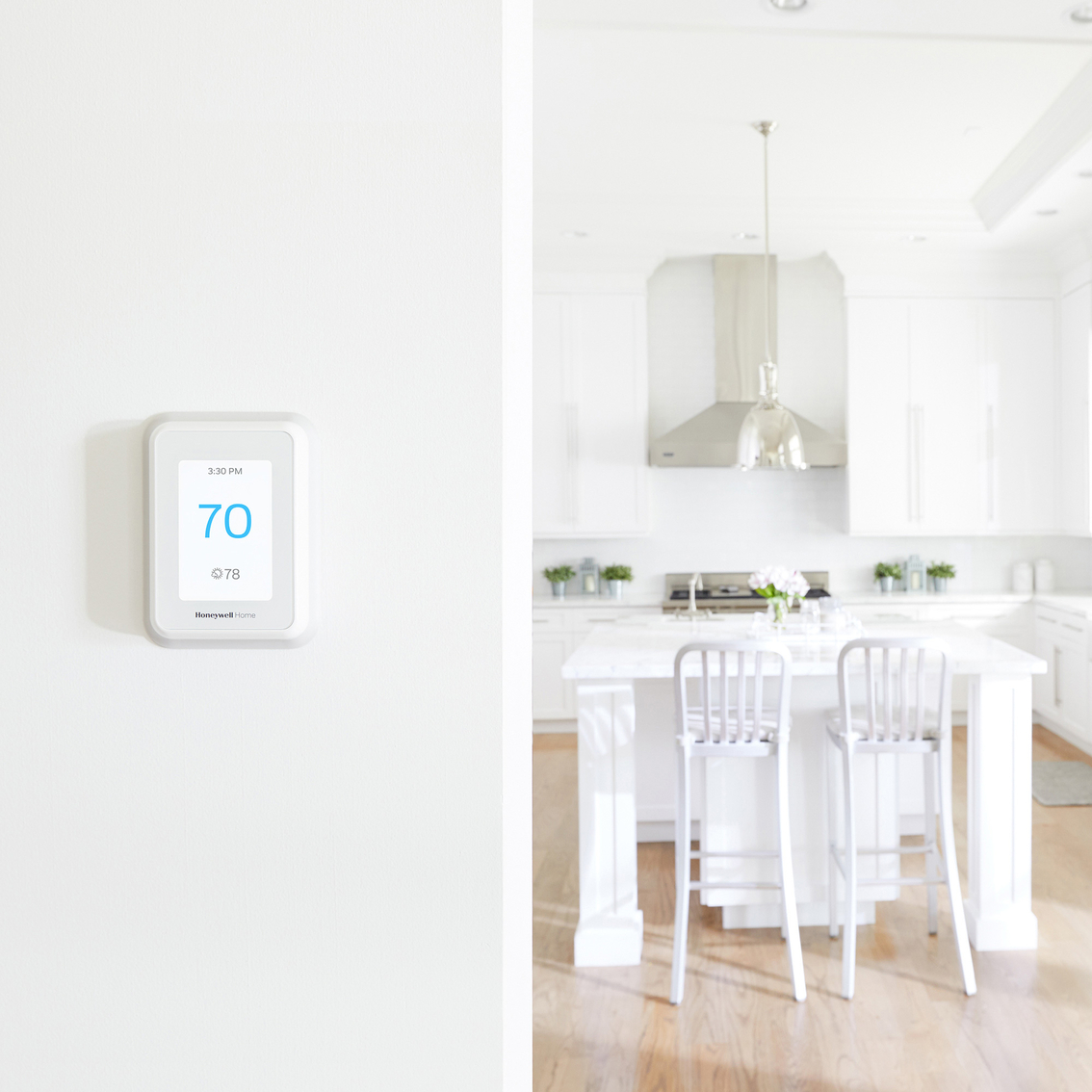 Honeywell T9 Smart Thermostat - Image 3 of 8