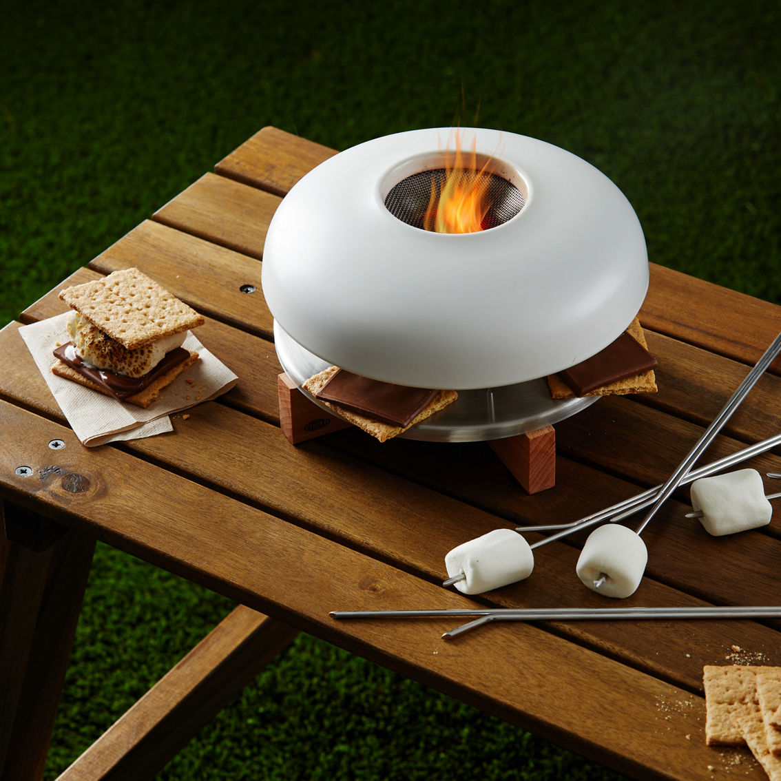 Chef'N SweetSpot S'mores Roaster - Image 5 of 5