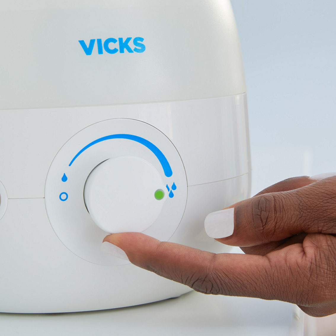Vicks Cool Mist Humidifier - Image 4 of 7