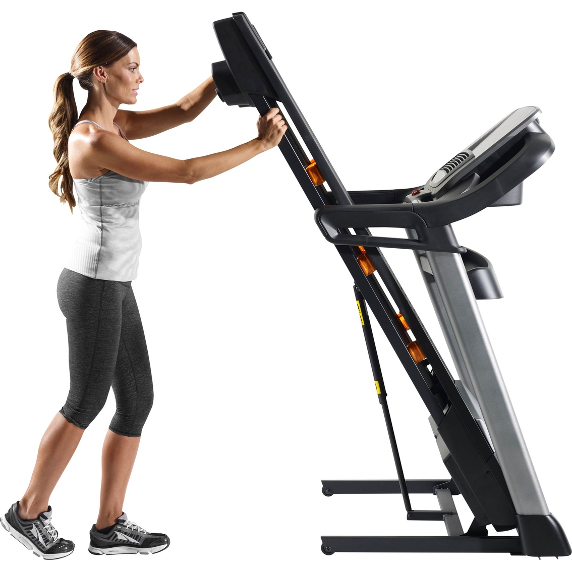 NordicTrack C900 Treadmill - Image 3 of 4