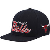 Mitchell & Ness Men's Black Chicago Bulls Hardwood Classics Script 2.0 Snapback Hat