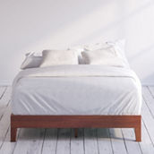 Zinus Solid Wood Platform Bed, Deluxe
