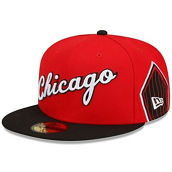 Men's New Era Black/Red Chicago Bulls 2021/22 City Edition City Edition Official 59FIFTY Fitted Hat