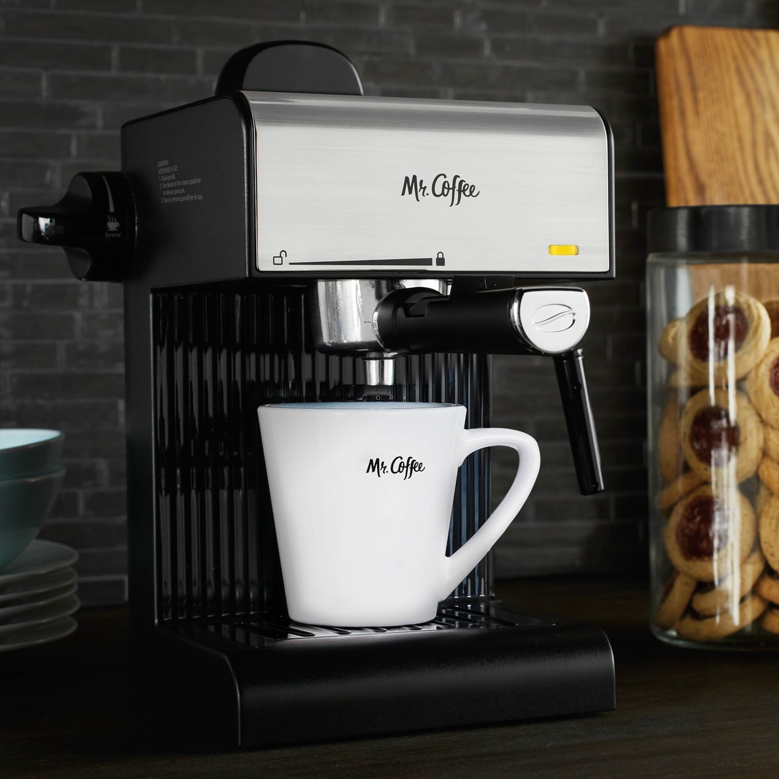 Mr. Coffee Cafe 20 Ounce Steam Automatic Red Espresso & Cappuccino Machine  