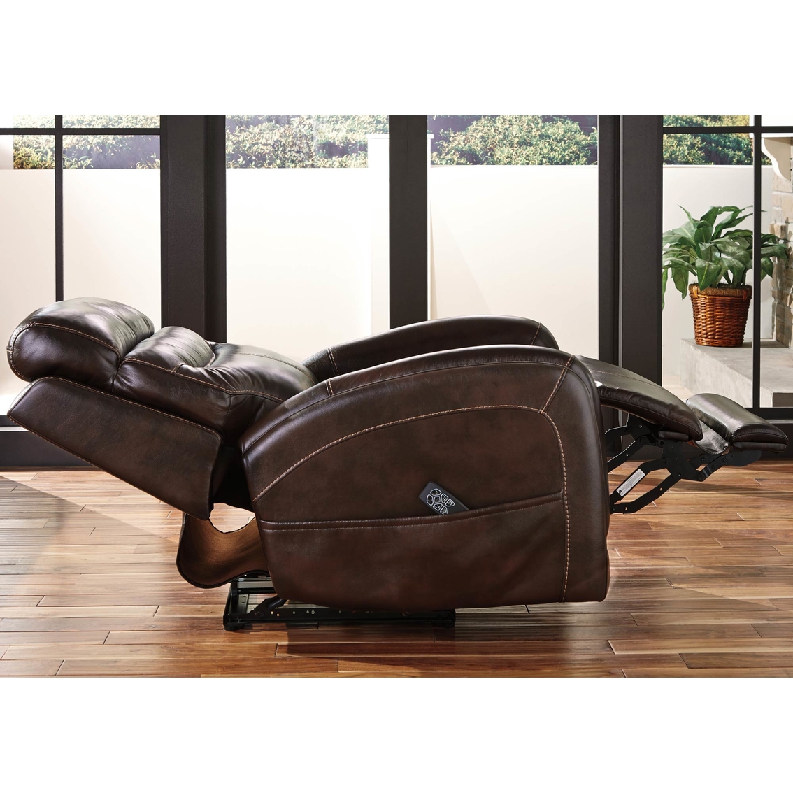 Ashley Ailor Leather Power Recliner with Power Adjusting Headrest - Image 2 of 4