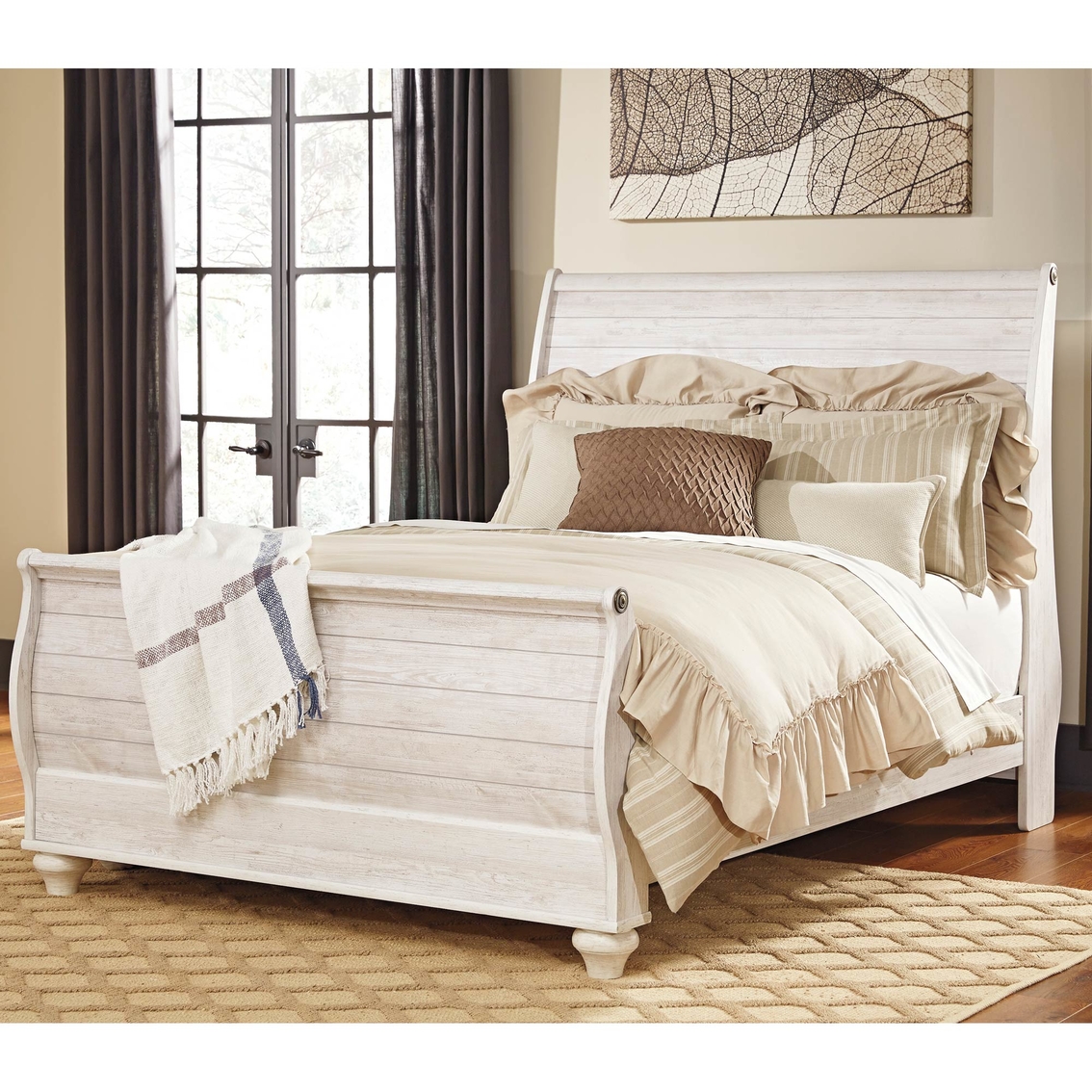 Willowton Sleigh Bed 5 pc. Set - Image 2 of 4