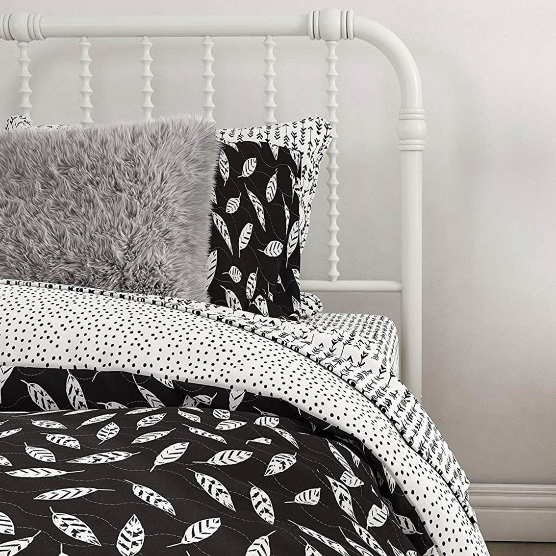 Little Seeds Feathers 5 pc. Bedding Set - Image 5 of 6
