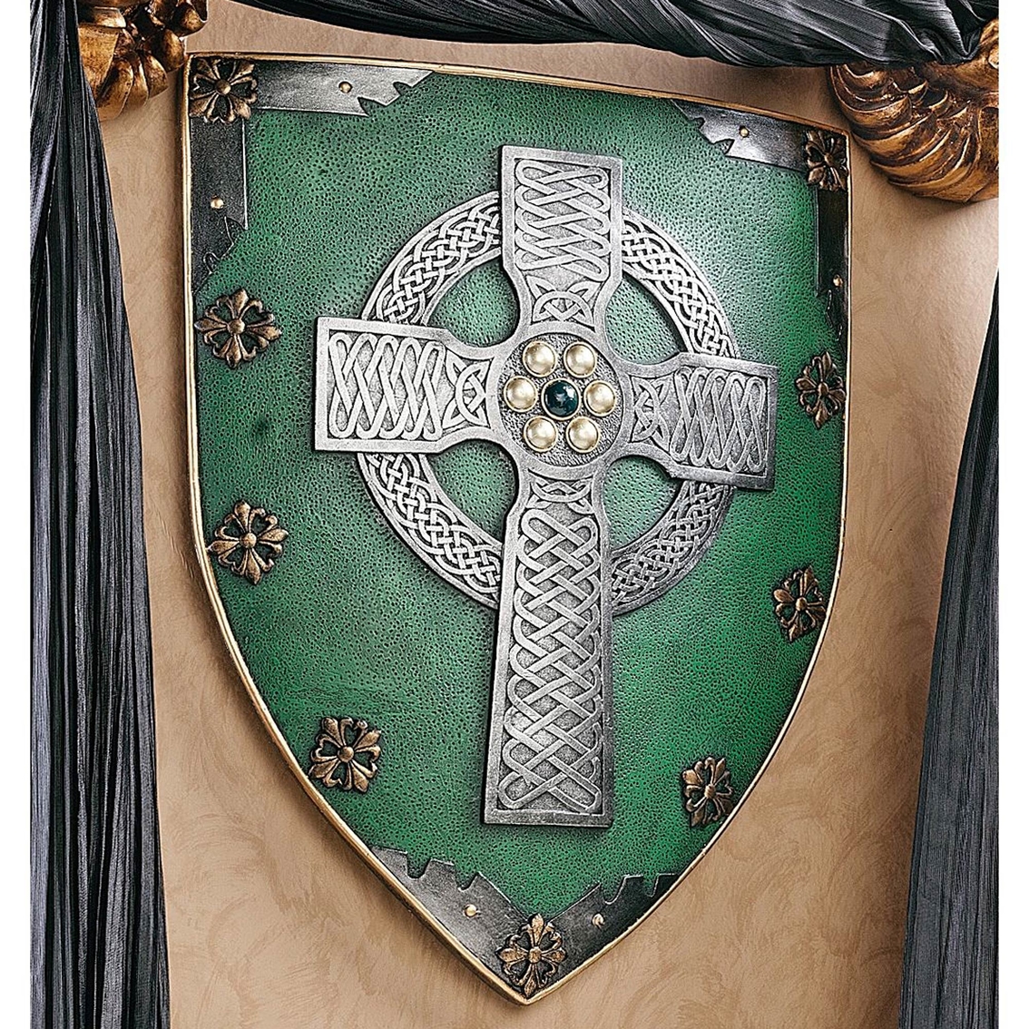 Design Toscano Celtic Warriors Sculptural Wall Shield - Image 2 of 2