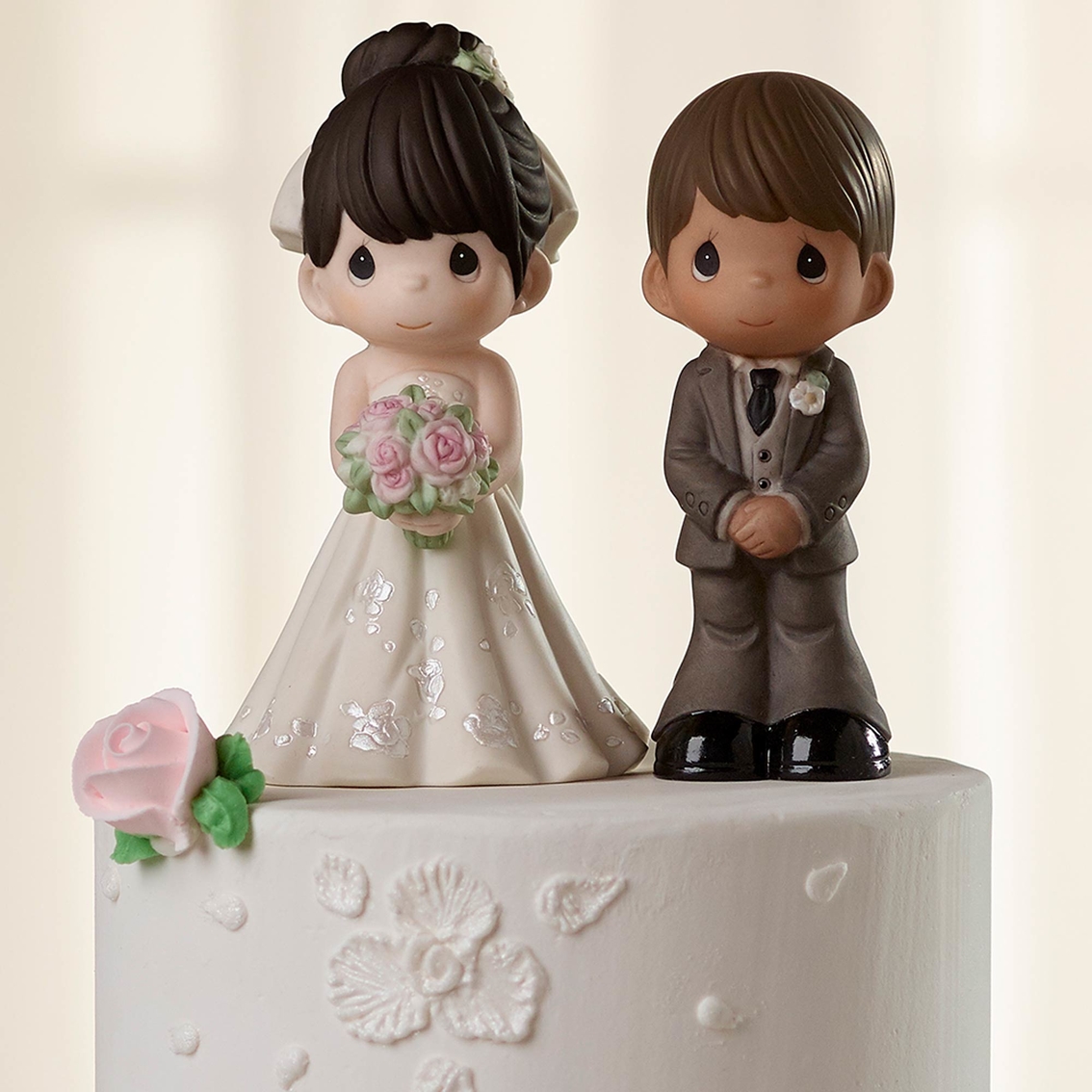 Precious Moments Mix and Match Bride Figurine, Black Hair, Light Skin Tone - Image 4 of 4