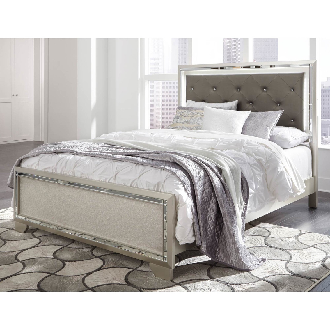 Signature Design by Ashley Lonnix Panel Bed - Image 2 of 4