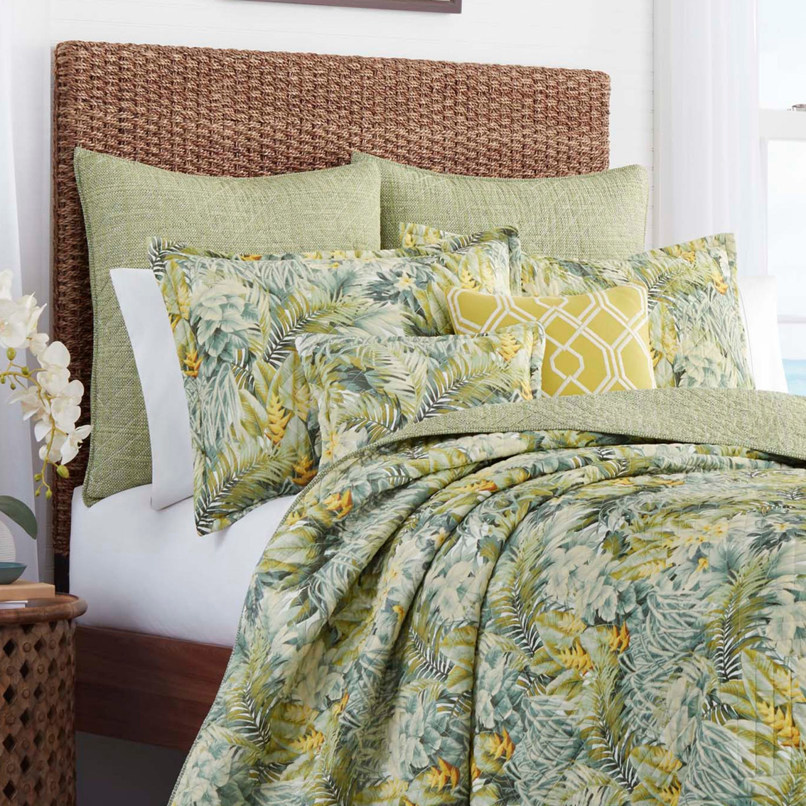 Tommy Bahama Cuba Cabana Green Full/queen Quilt, Comforters & Quilts, Household