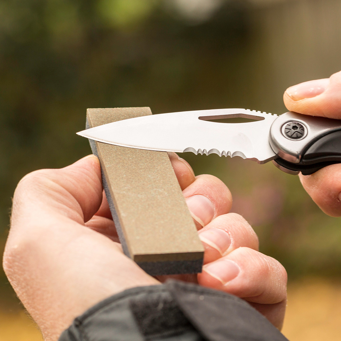 Smith's Adjustable Knife Sharpener In-depth Review: Our Testing