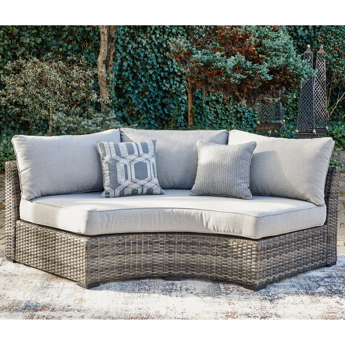 Signature Design by Ashley Harbor Court Curved Loveseat with Cushion - Image 4 of 5