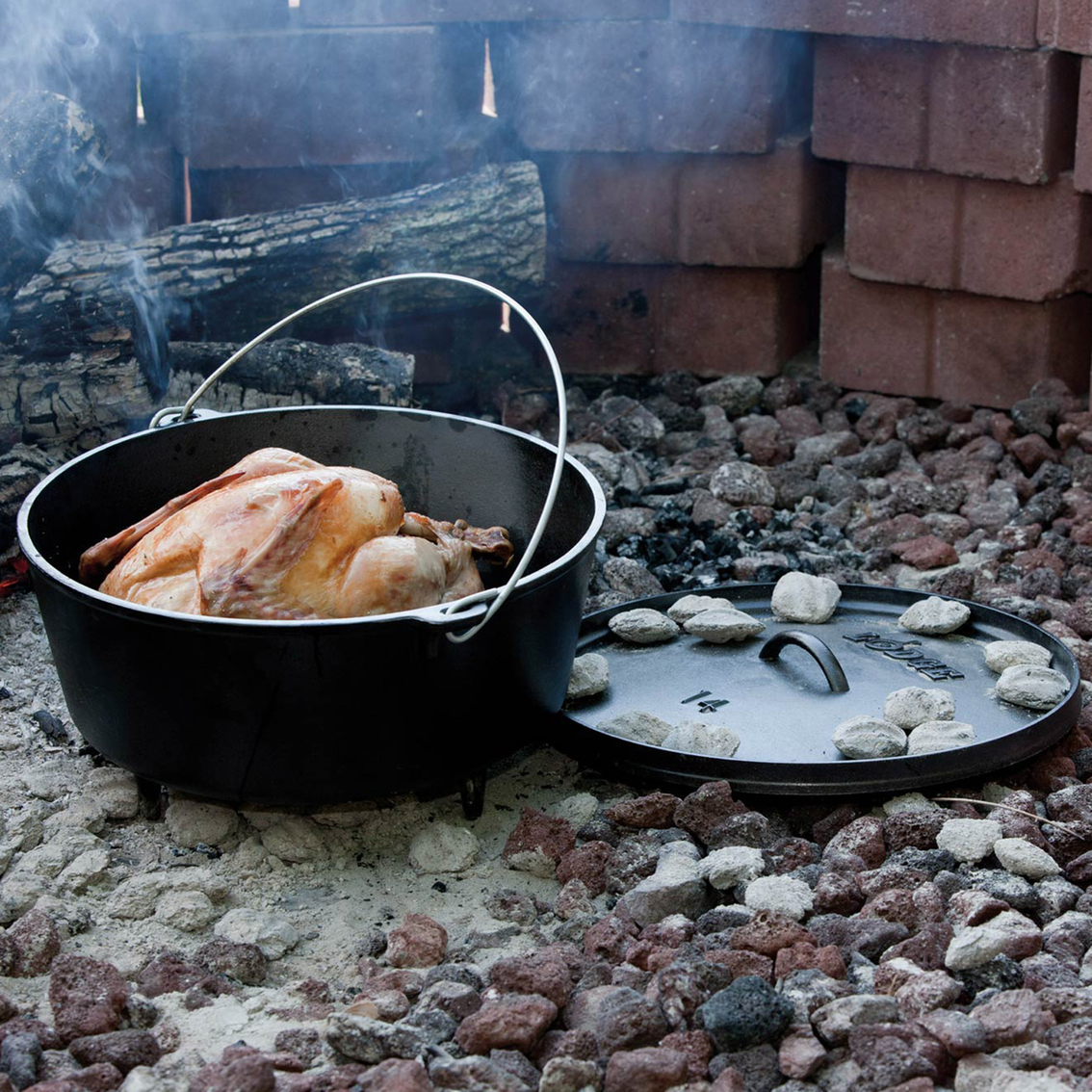 Lodge Cast Iron 14 in. Camp Dutch Oven - Image 2 of 2