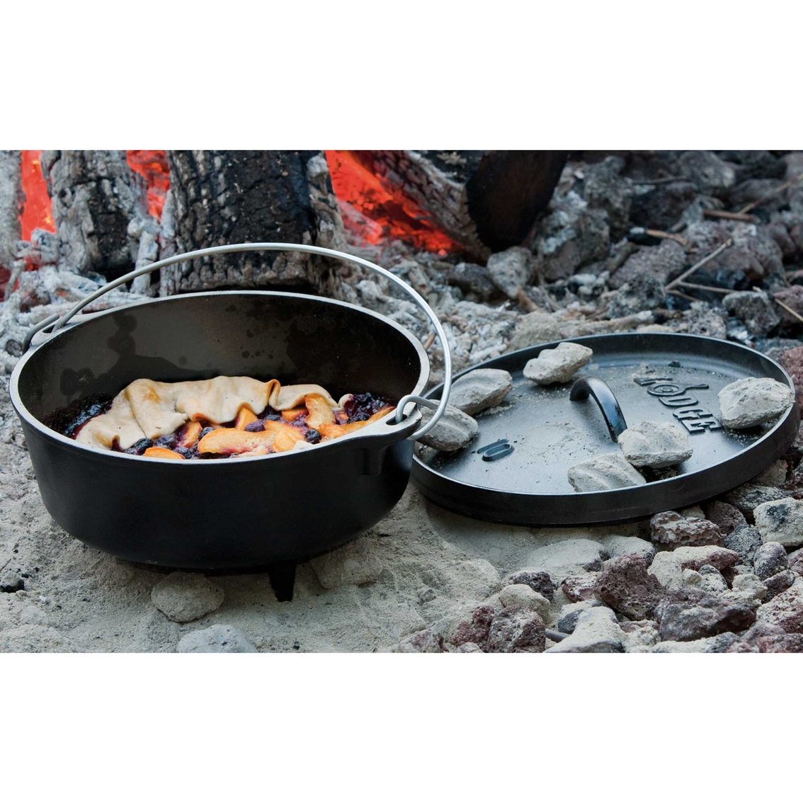 Lodge Cast Iron 10 in. Camp Dutch Oven - Image 3 of 4