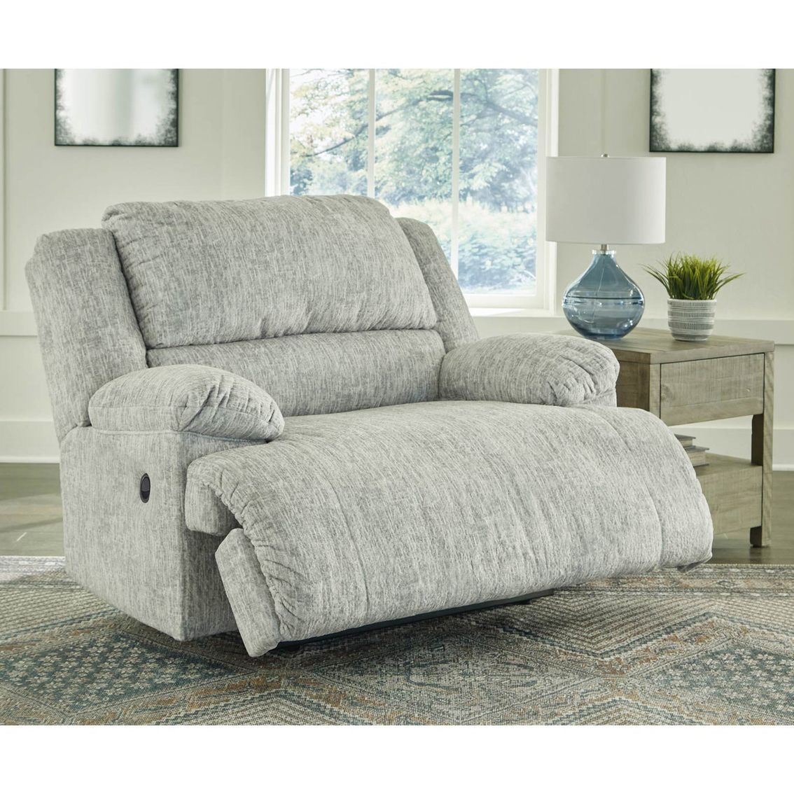 Signature Design by Ashley McClelland Oversized Recliner - Image 4 of 6