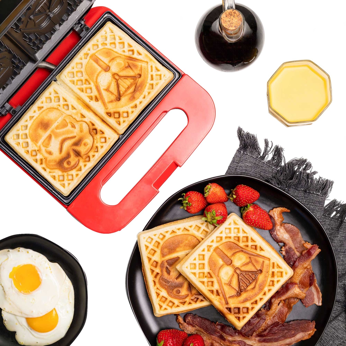 Star Wars Darth Vader and Stormtrooper Double Square Waffle Maker - Image 5 of 6