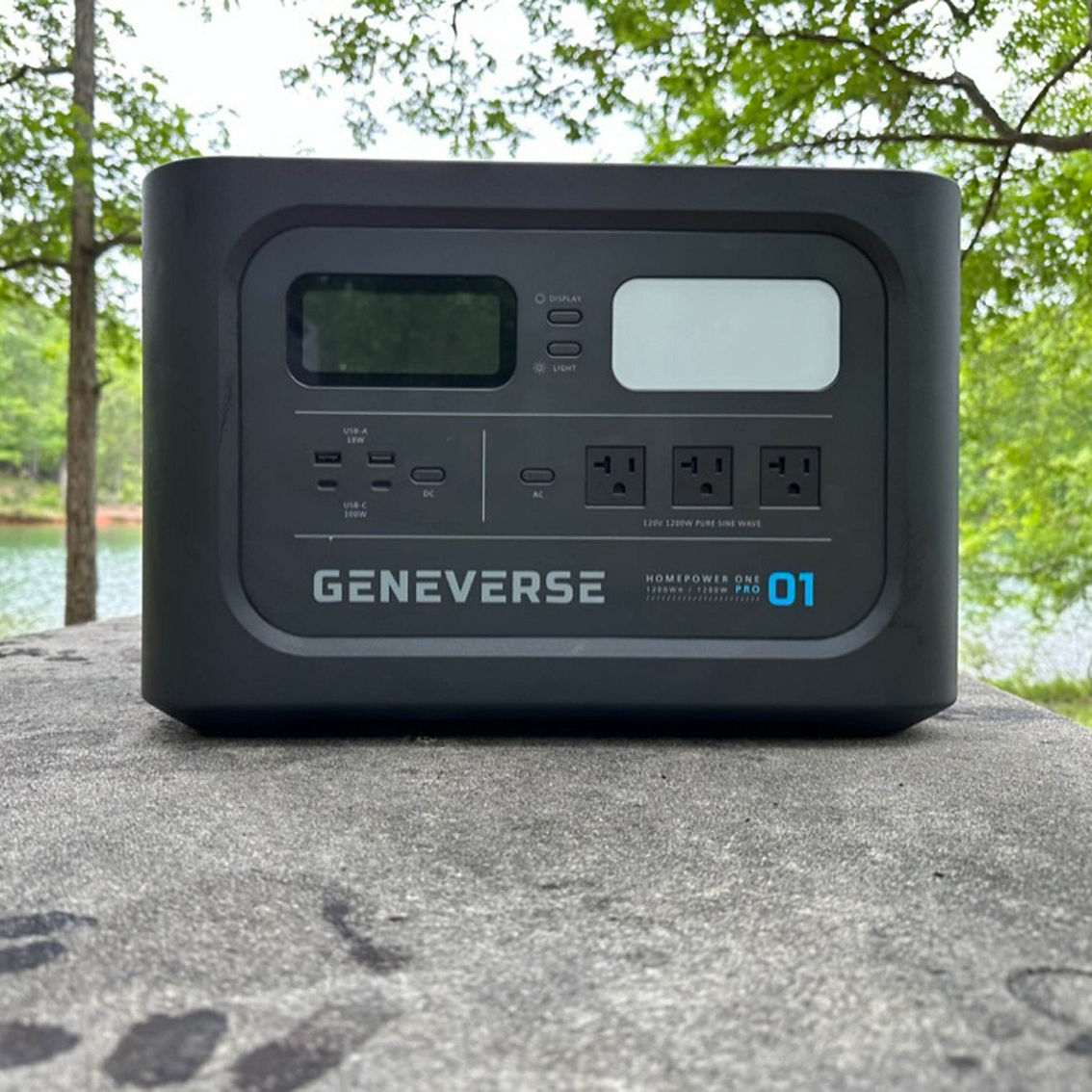 Geneverse HomePower One Pro Solar Generator - Image 9 of 9