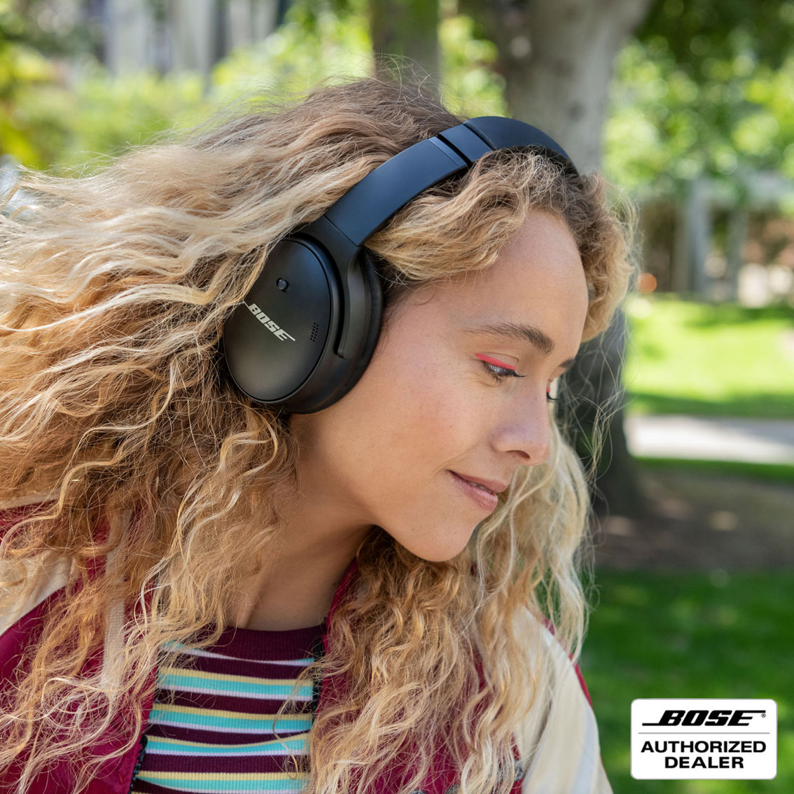 Bose QuietComfort 45 Limited Edition Noise Canceling Headphones - Image 5 of 6