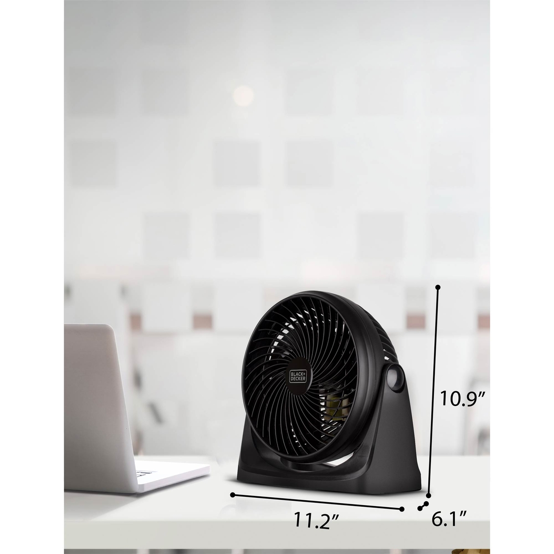 Black + Decker Turbo Desk Fan Electric Portable 7 In. Turbo Fan, Heating &  Cooling, Furniture & Appliances