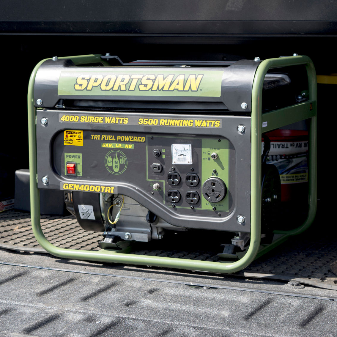 Sportsman 4000 Watt Portable Tri Fuel Generator - Image 2 of 8