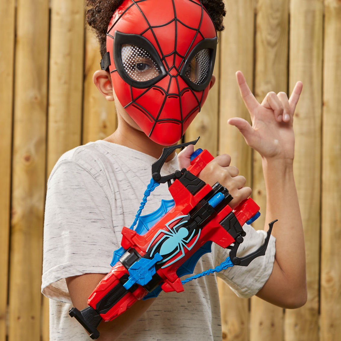 Marvel Spider-Man NERF Strike 'N Splash Blaster - Image 4 of 5