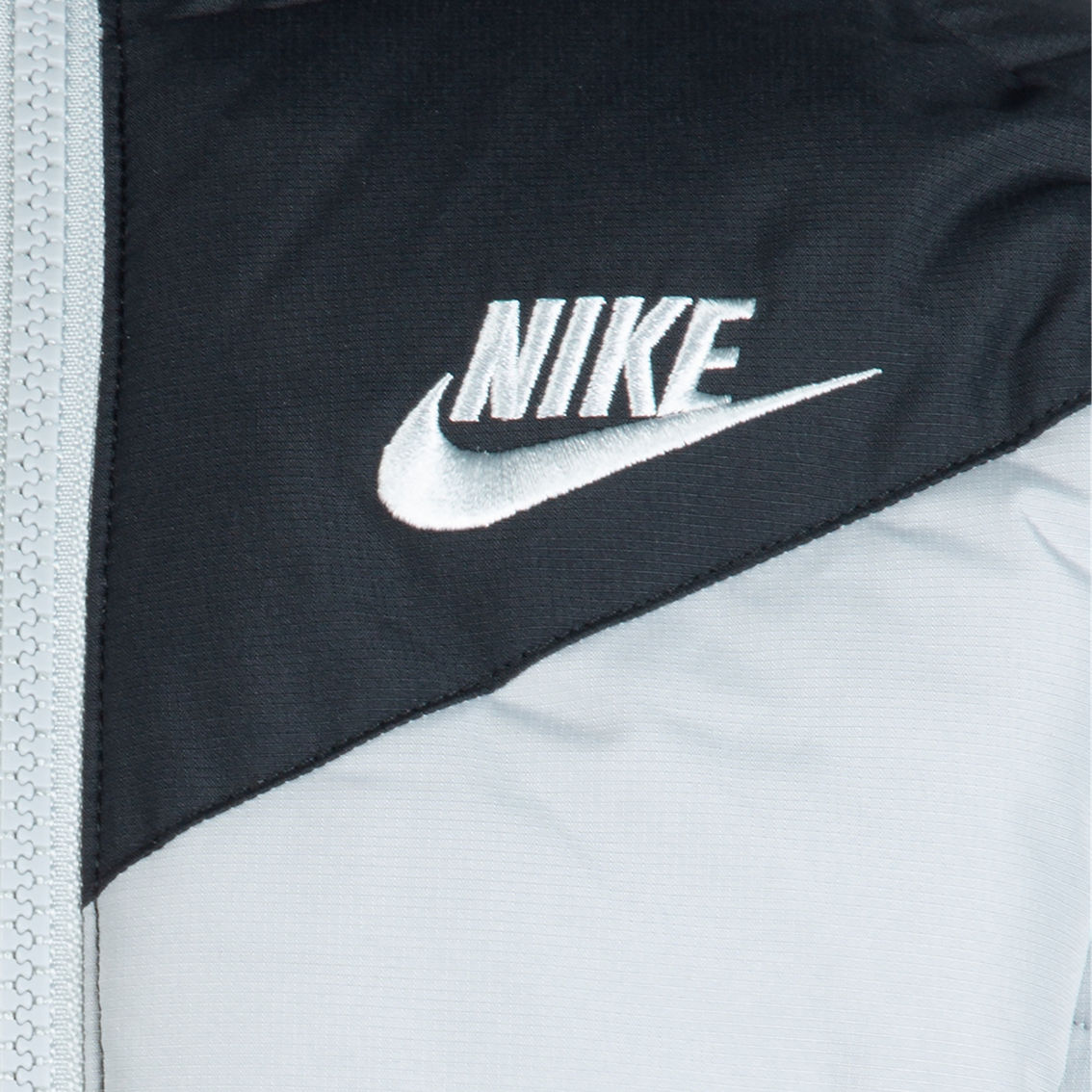 Nike Boys NSW Synthetic Fill HD Jacket - Image 3 of 3