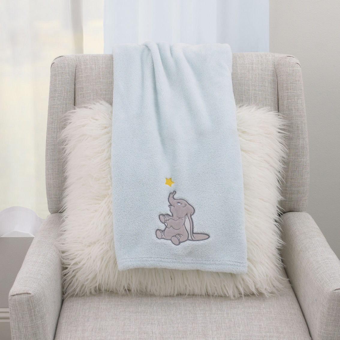 Disney Dumbo Shine Bright Little Star Baby Blanket - Image 4 of 5
