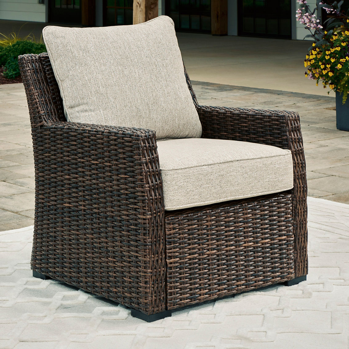 Signature Design by Ashley Brook Ranch 3 pc. Outdoor Sectional Set - Image 4 of 5