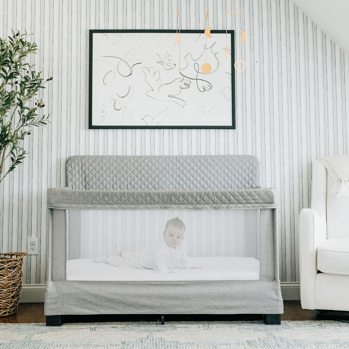 Baby Delight Horizon Breathable Mesh Crib with Headboard - Image 3 of 7