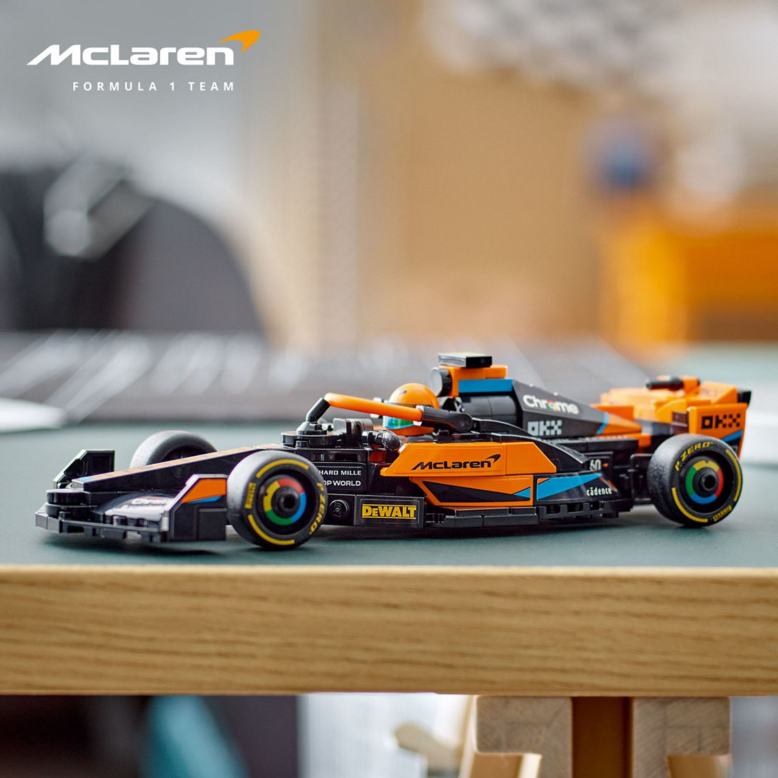 LEGO Speed Champions McLaren Formula 1 Team 76919 - Image 7 of 10