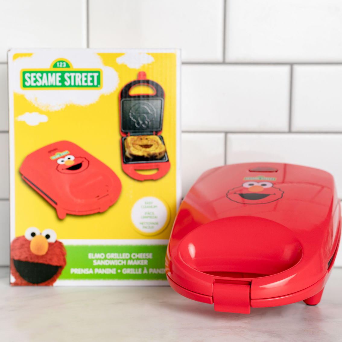Uncanny Brands Sesame Street Elmo Single Sandwich Maker - Image 4 of 10