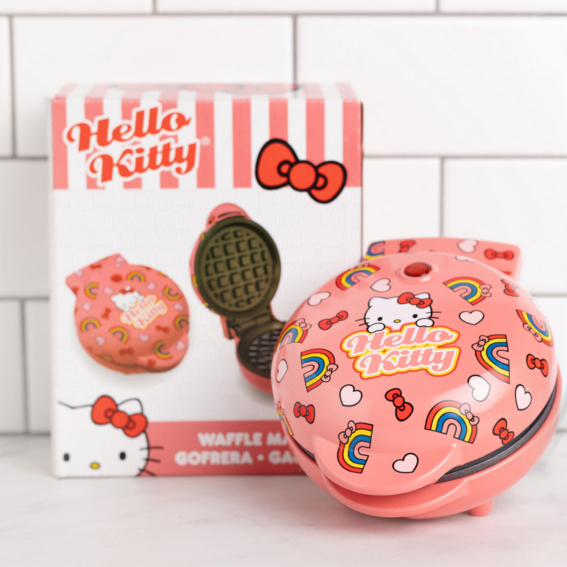 Hello Kitty Mini Waffle Maker - Image 5 of 10