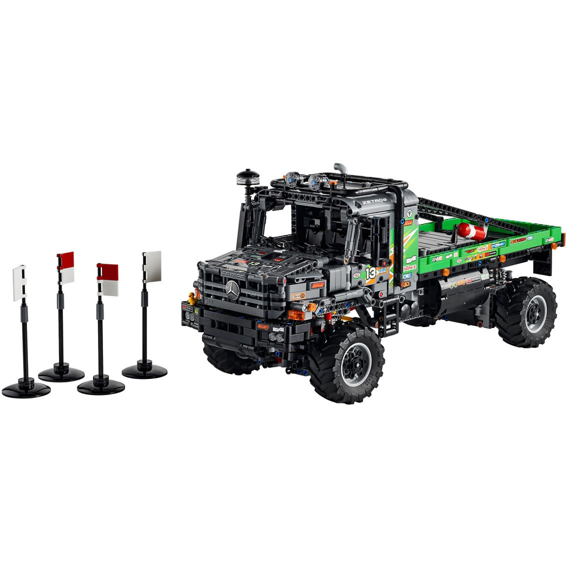 LEGO Technic App-Controlled 4x4 Mercedes-Benz Zetros Trial Truck 42129 - Image 4 of 10