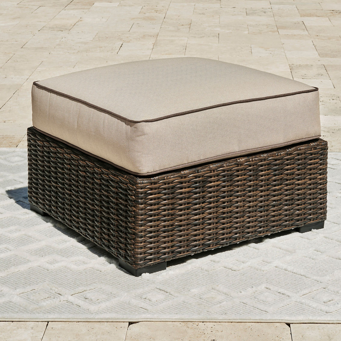 Signature Design by Ashley Coastline Bay Outdoor Ottoman with Cushion - Image 3 of 4