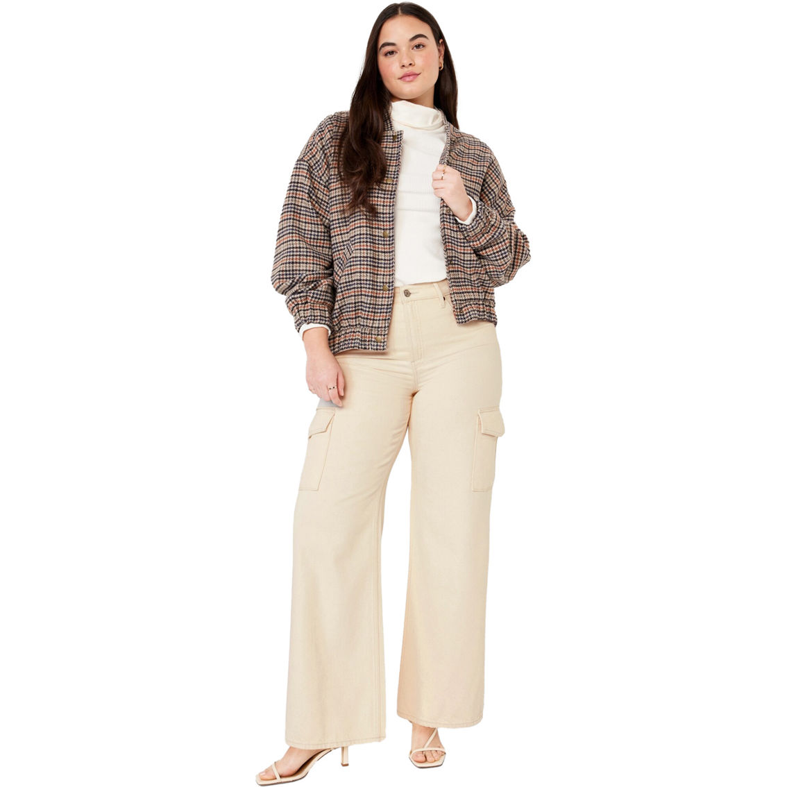 Old Navy Drapey Cargo Wide Leg Pants - Image 3 of 4