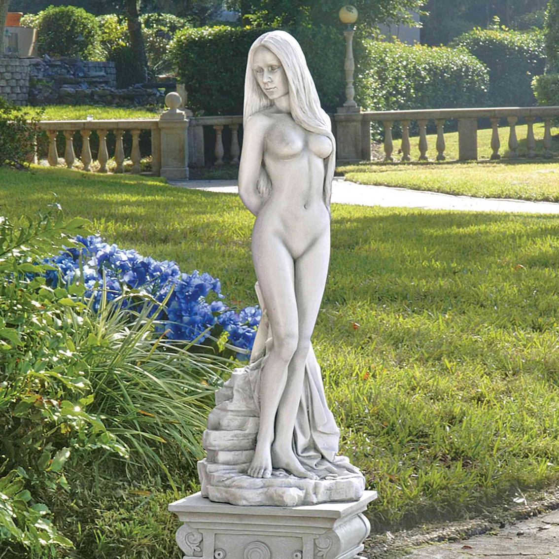 Design Toscano Venus of Pietrasanta Statue - Image 2 of 2