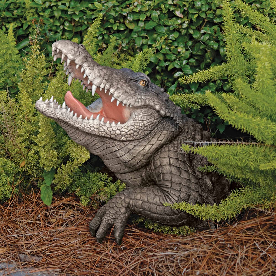 Design Toscano Snapping Swamp Gator Statue - Image 2 of 2