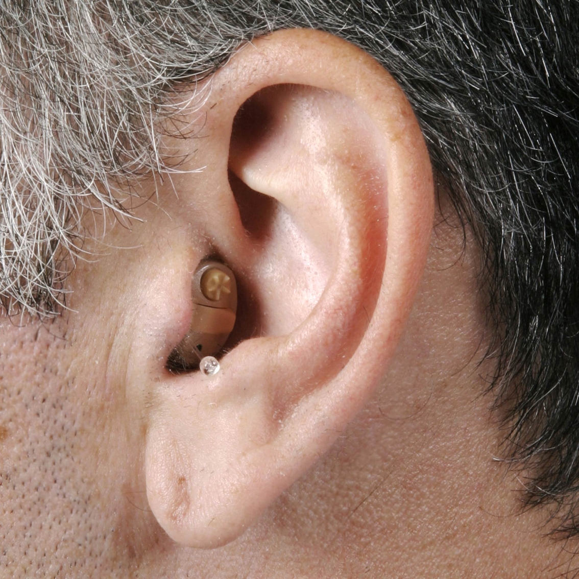 General Hearing Instruments SimplySoft Classic Left Ear Hearing Aid - Image 3 of 4