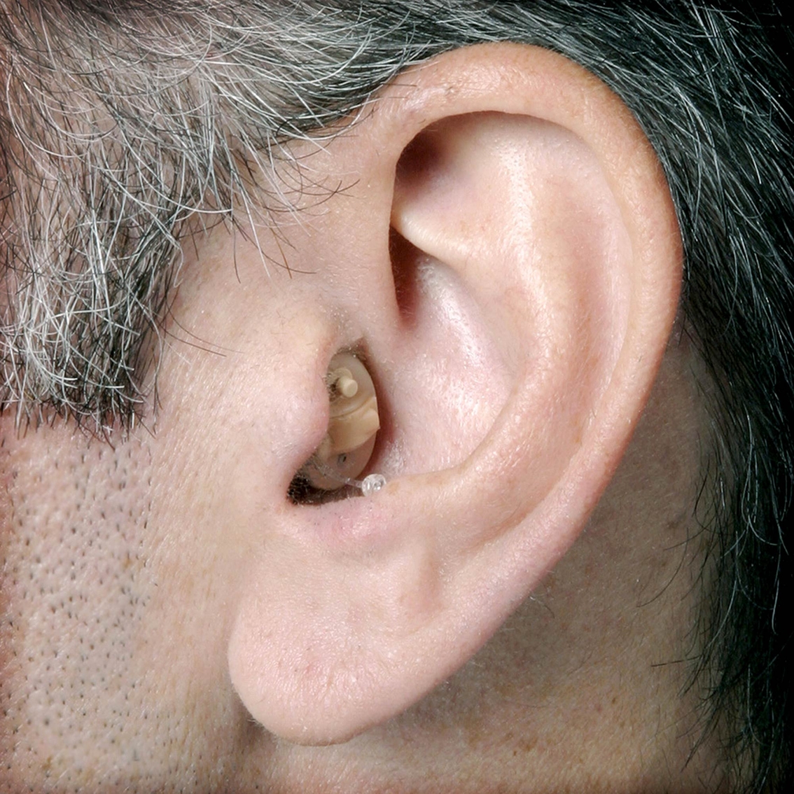 General Hearing Instruments SimplySoft Smart Touch Digital Left Ear Hearing Aid - Image 3 of 4