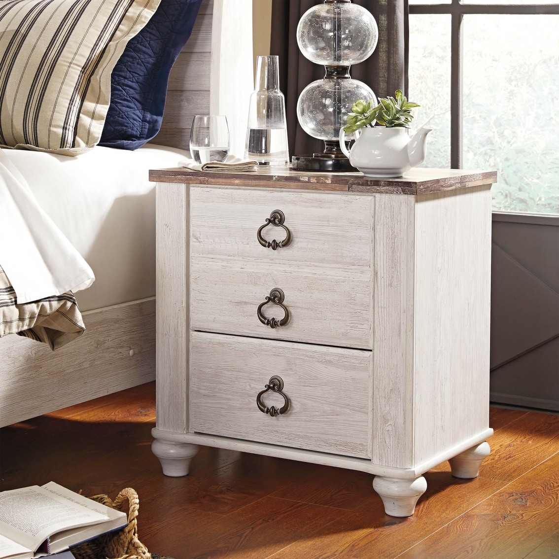 Signature Design by Ashley Willowton Nightstand - Image 3 of 4