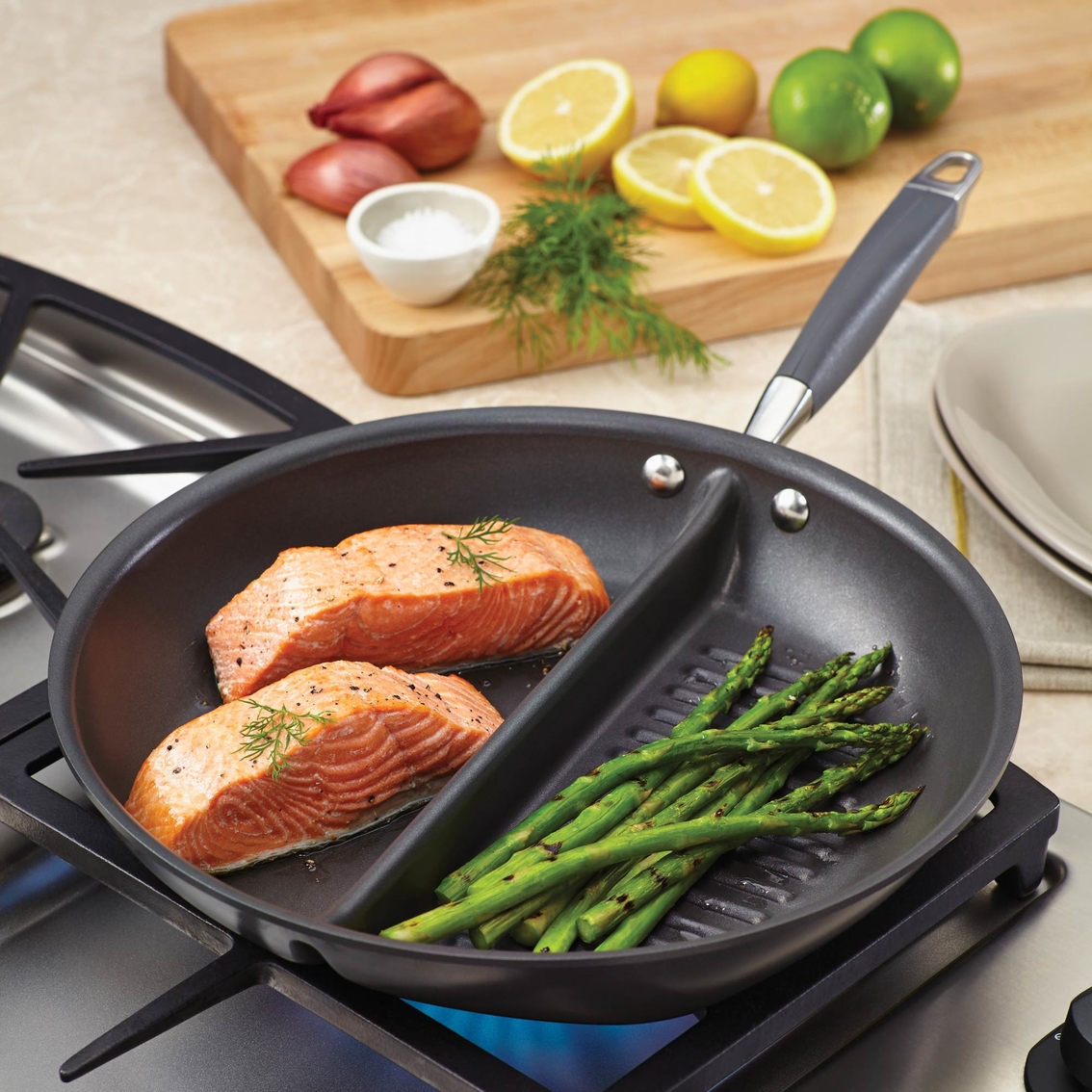 Anolon Advanced Home 12.5″ Divided Grill and Griddle Pan