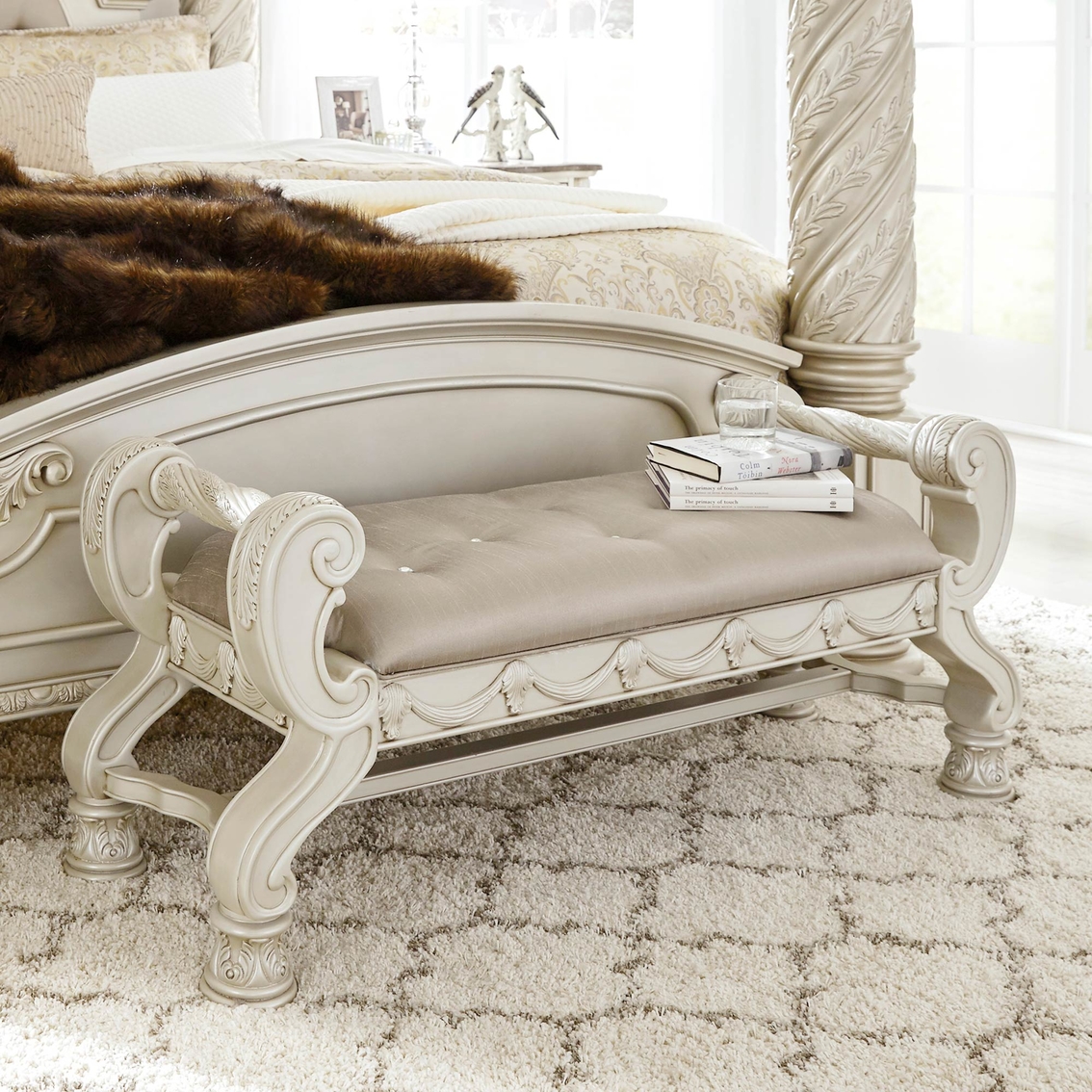 Signature Design by Ashley Cassimore Upholstered Bedroom Bench - Image 2 of 3
