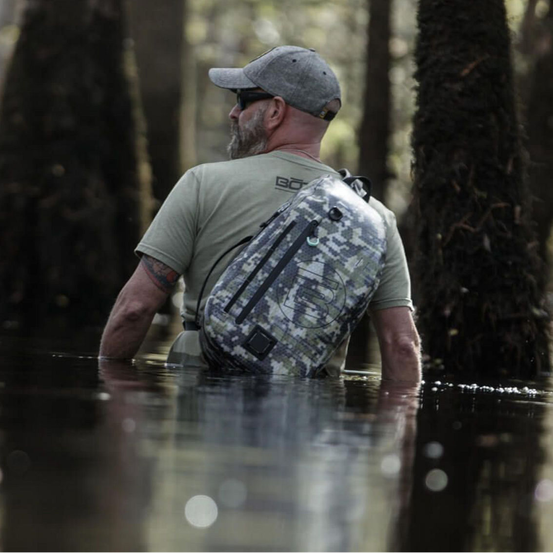BOTE Highwater Fully Waterproof Slingpack One Shoulder Backpack Dry Bag - Image 3 of 3