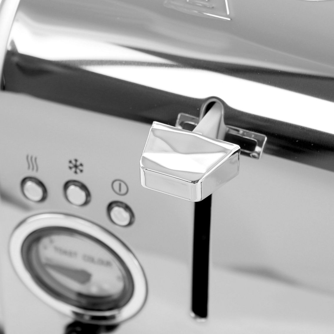 MegaChef 4 Slice Wide Slot Toaster with Variable Browning in Silver - Image 5 of 5
