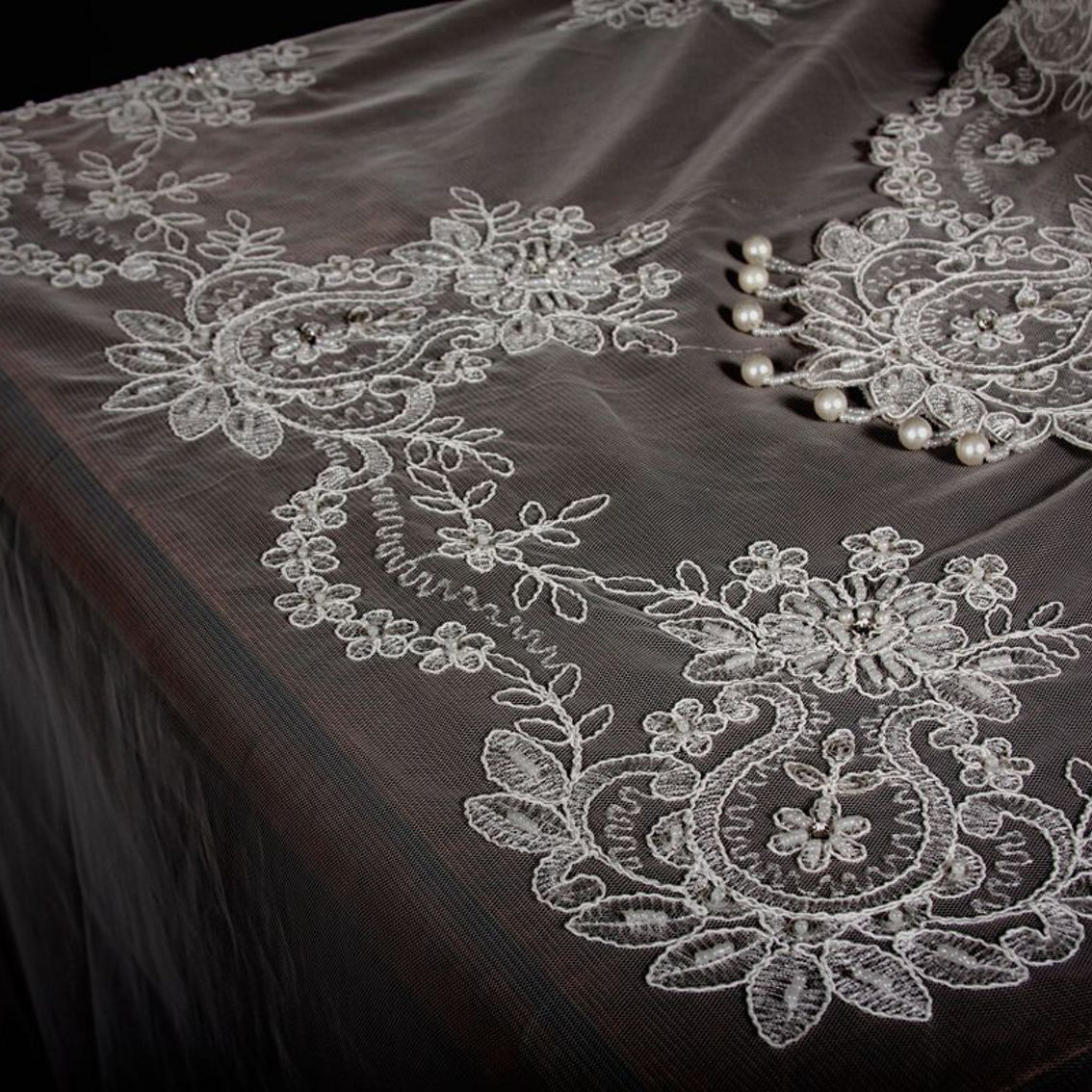 Manor Luxe, Paisley Lace Embroidered Tablecloth With Beaded Accents, 80 by 80-Inch - Image 3 of 3