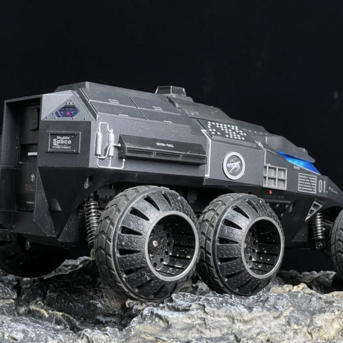 CIS-2065-G Mars rover 6WD truck with lights and shooting gun - Image 4 of 5