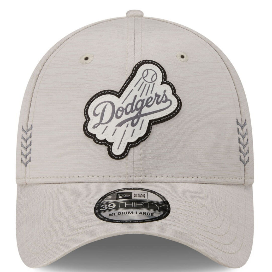 New Era Men's Cream Los Angeles Dodgers 2024 Clubhouse 39THIRTY Flex Fit Hat - Image 3 of 4
